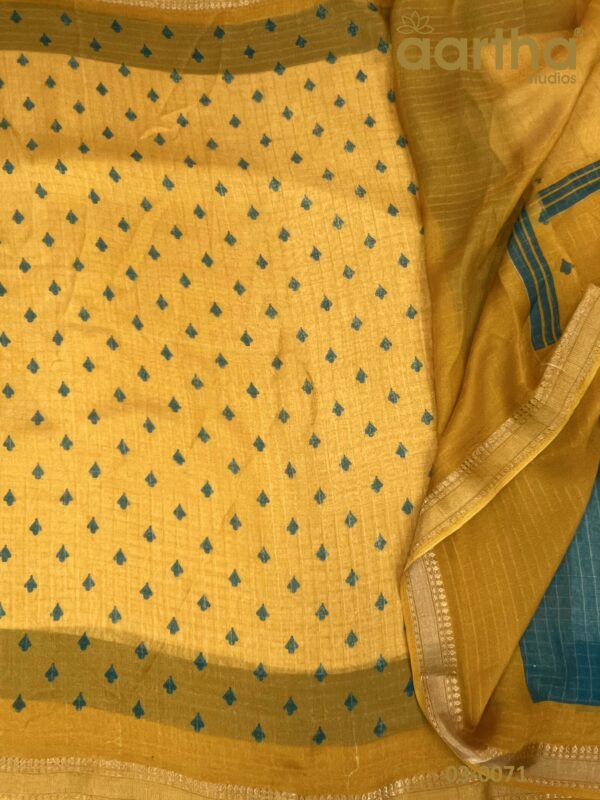 Checks Semi Georgette Sarees